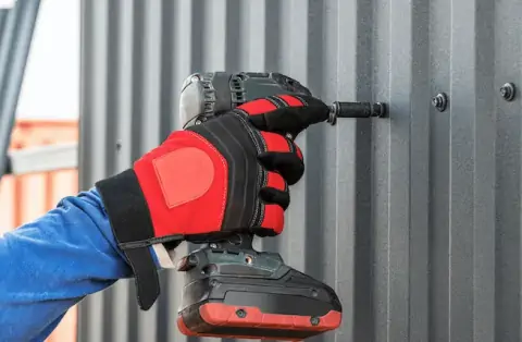 Travaux de zinguerie - Lorp-Sentaraille